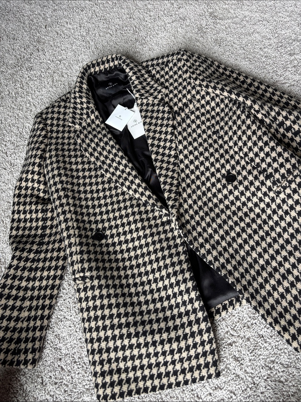 Tailored Double-Breasted Houndstooth Blazer - Black & Cream